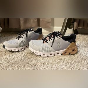 OnCloud Cloudflyer 4